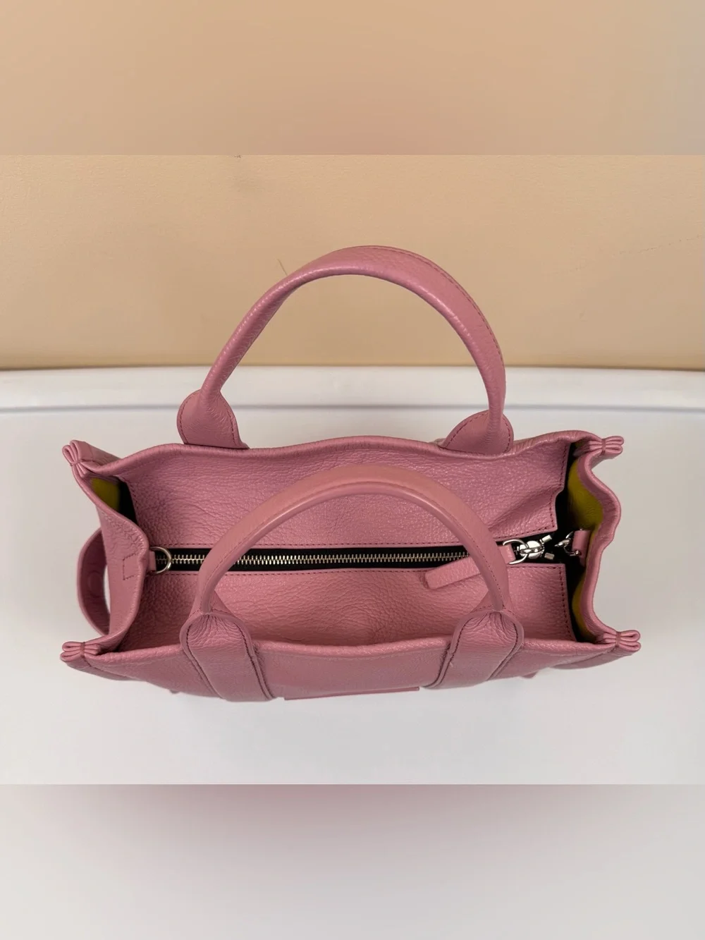 Marc Jacobs The Medium Leather Tote Bag Crossbody with Dust Bag